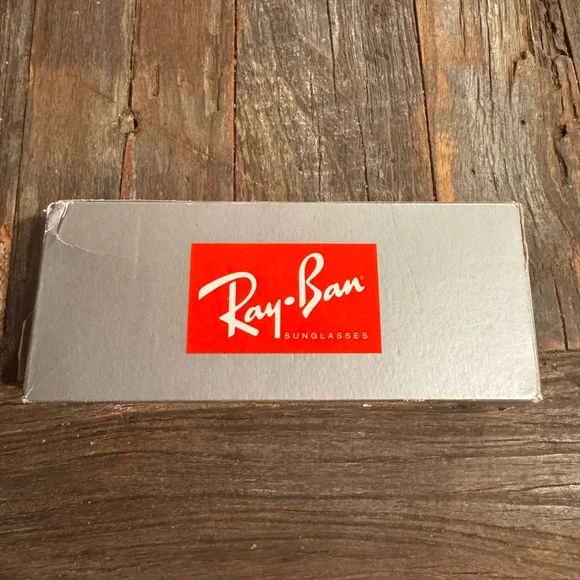 Ray-Ban | Accessories | Rayban Silver Box With Red Logo  display picture 1